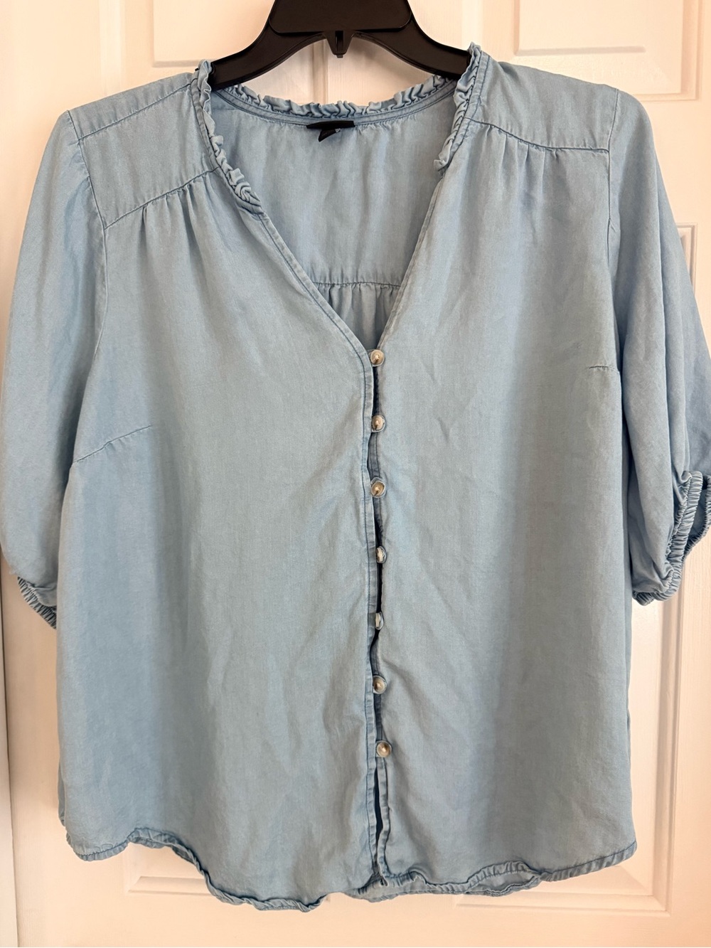 Torrid Tencel Light Wash Puff Sleeve Top